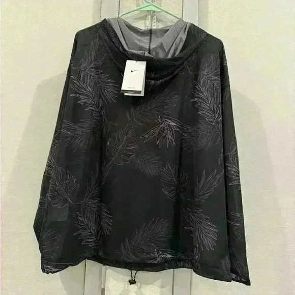 NWT Nike Pro Cover-Up in black/white tropical monstera print Sz L - Picture 3 of 6